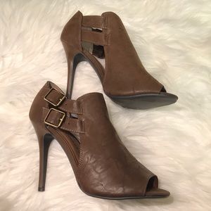 Chinese Laundry Jump In Tan Booties